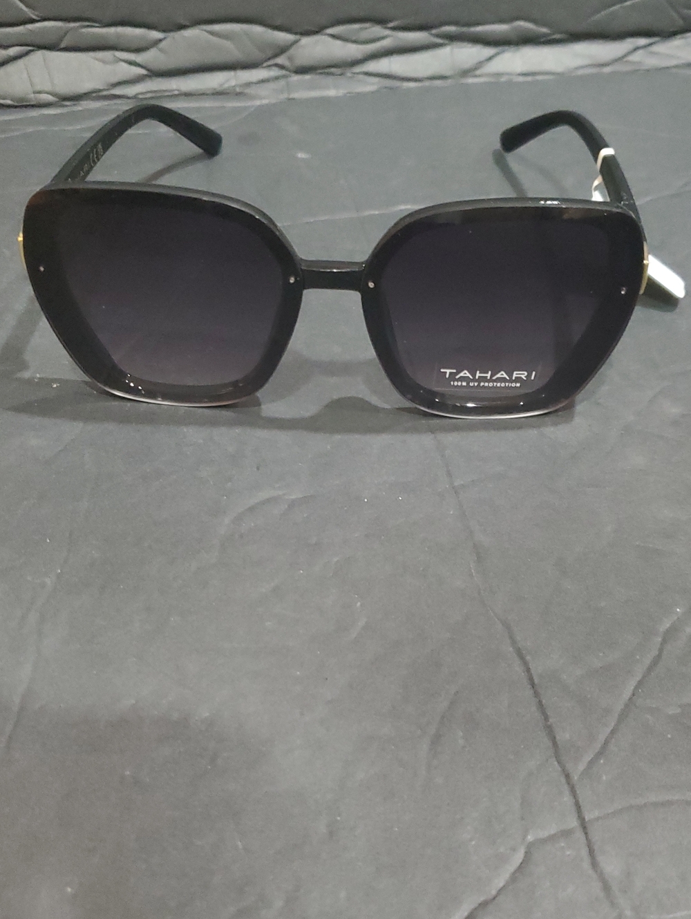 Tahari TH893 black oversized square gradient lenses sunglasses brand new